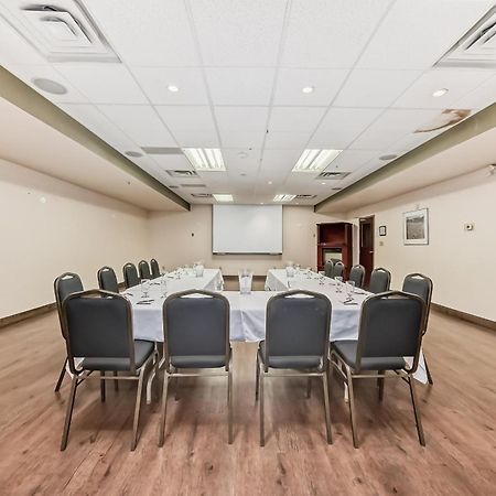 Grande Cache Inn & Suites Экстерьер фото