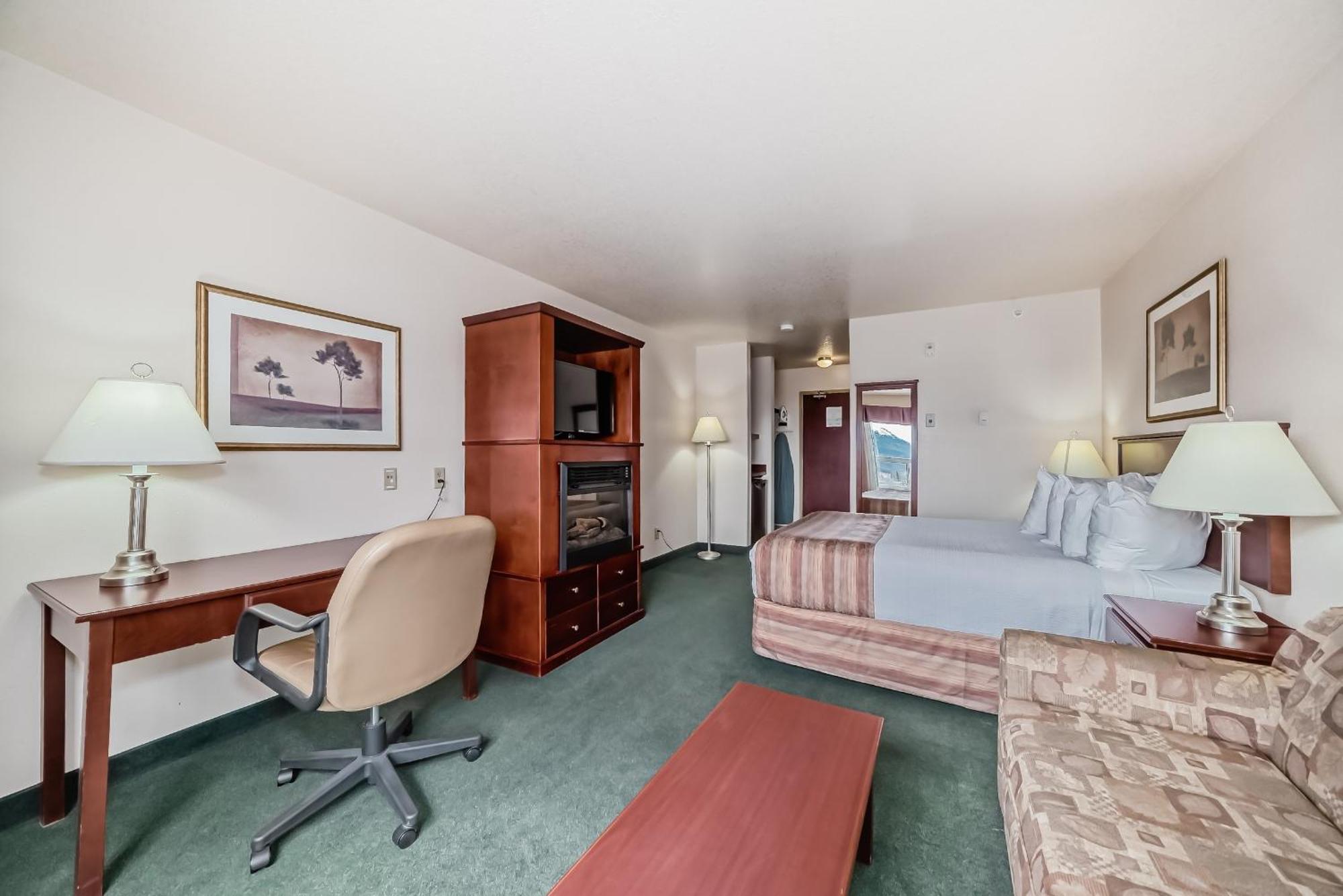 Grande Cache Inn & Suites Экстерьер фото