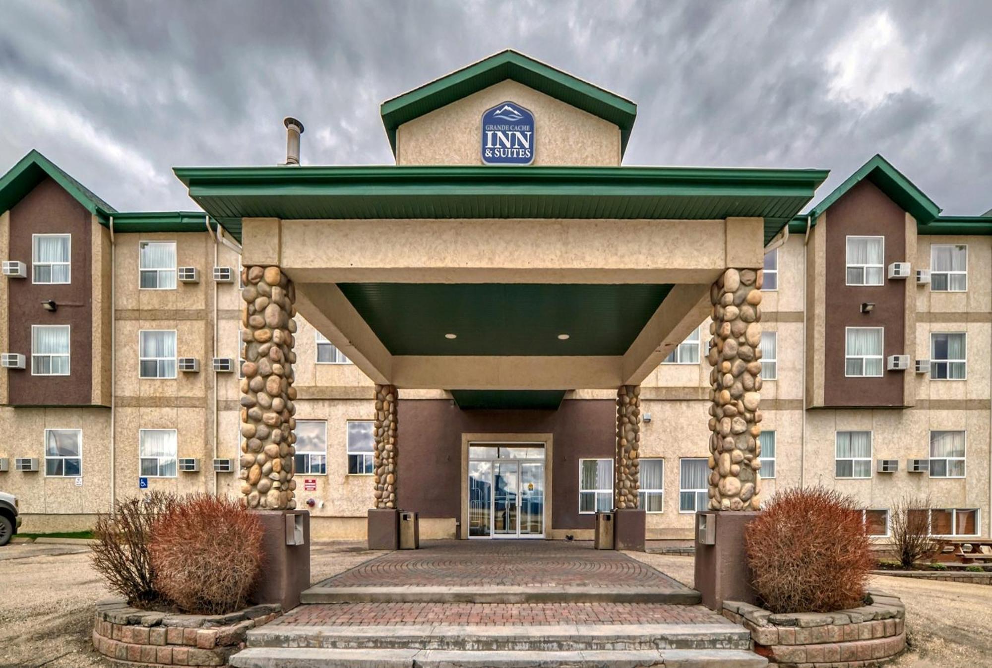 Grande Cache Inn & Suites Экстерьер фото