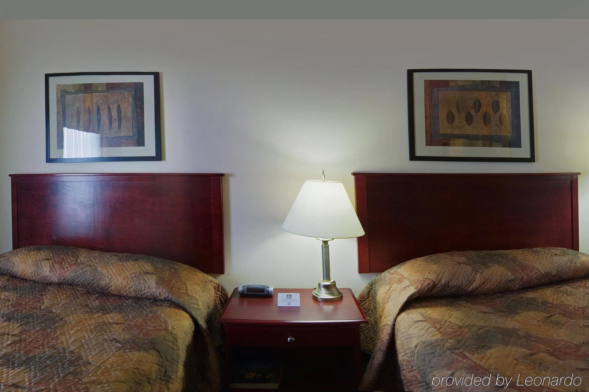 Grande Cache Inn & Suites Экстерьер фото
