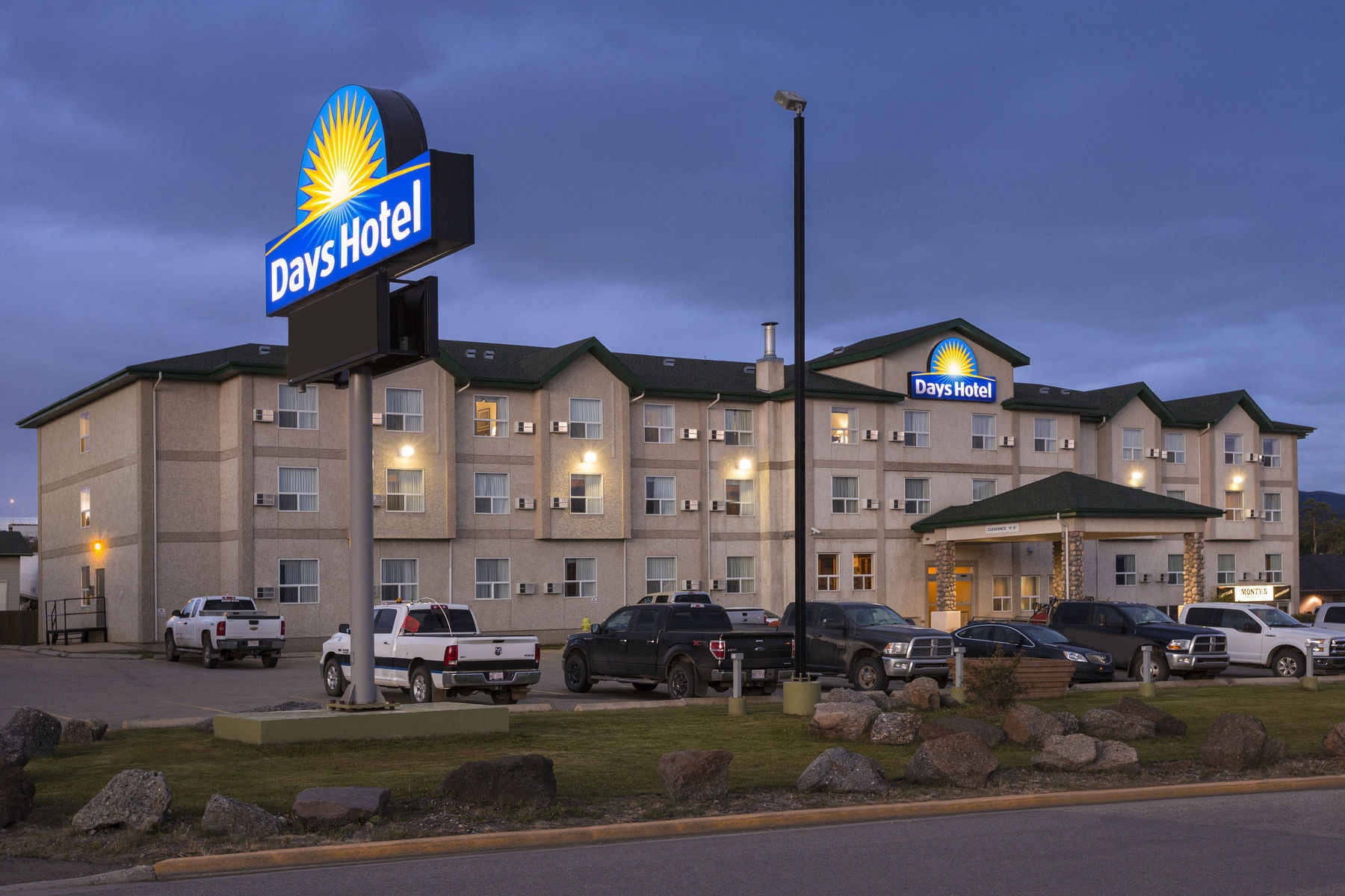 Grande Cache Inn & Suites Экстерьер фото